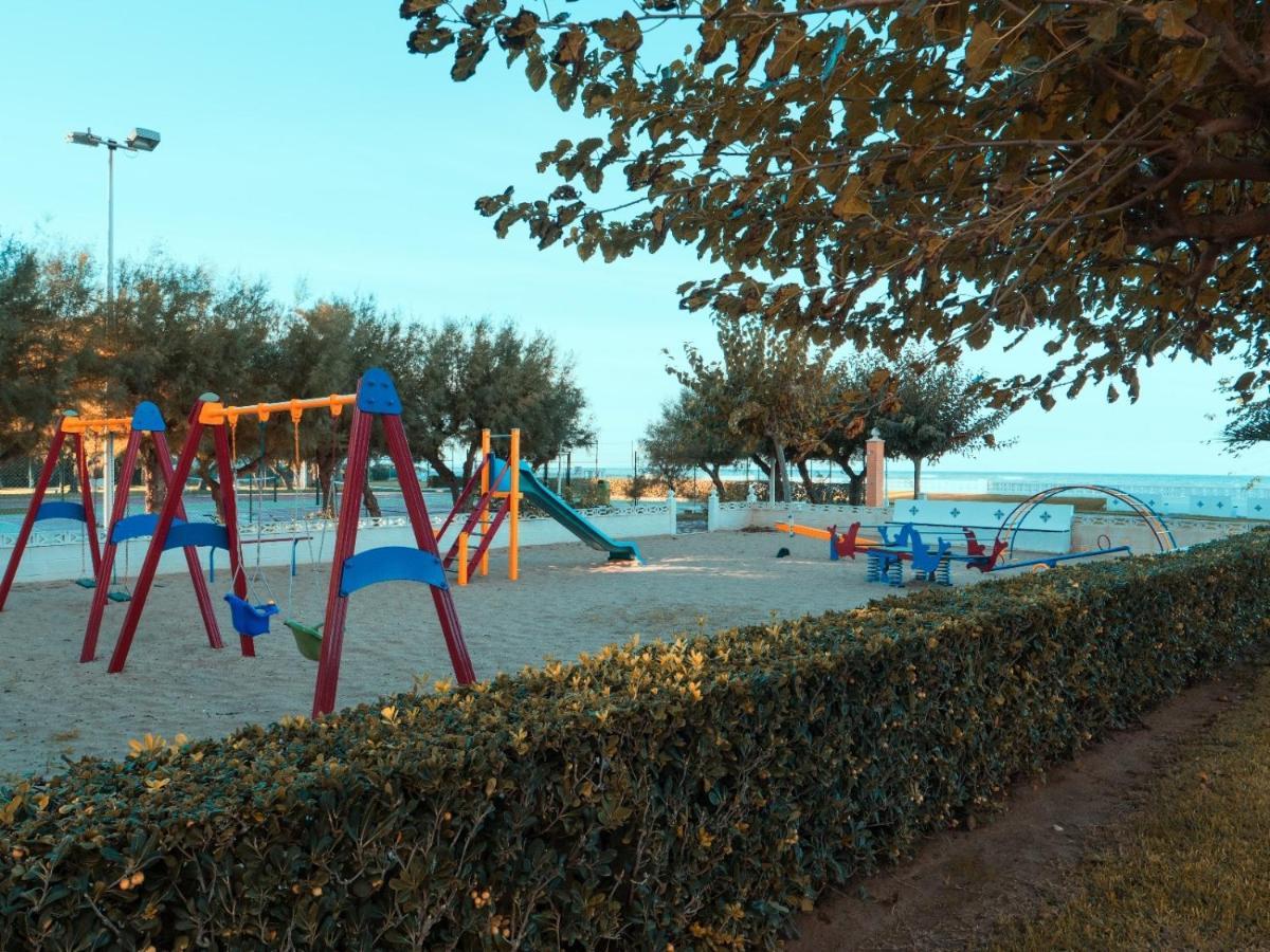 Atico En Primerisima Linea De Playa!!! Dénia Buitenkant foto